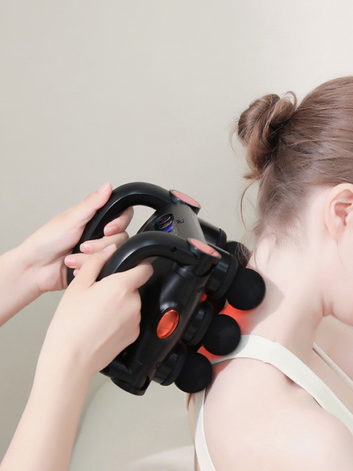 7GO 7GMG5 Isıtmalı Masaj Tabancası – 6 Başlıklı, 5 Modlu, 20 Kademeli, LCD Ekranlı Titreşimli Masaj Aleti